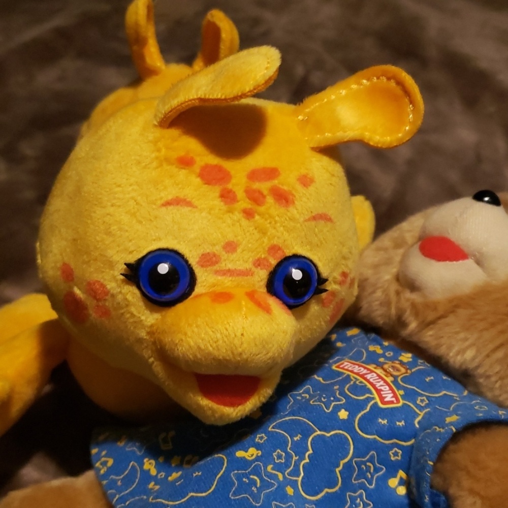 Teddy Ruxpin - Picture 6 of 9